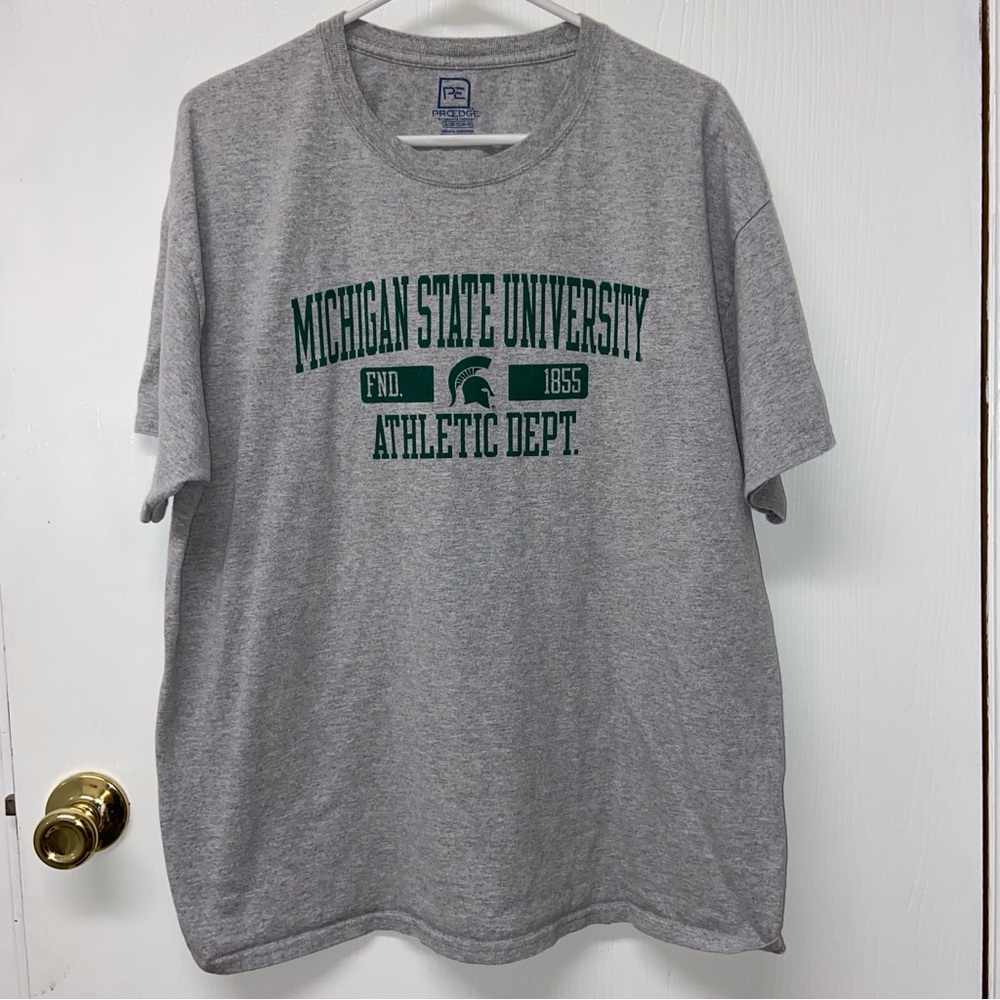 ☃️ MSU adult XL t-shirt GO GREEN!